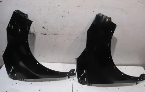 Renault Captur Fender 631001642R