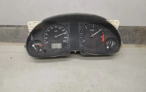 Speedometer (instrument cluster)