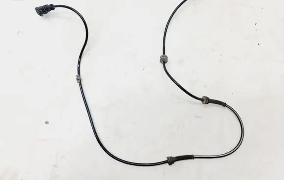Nissan Note (E11) ABS brake wheel speed sensor 0265007537
