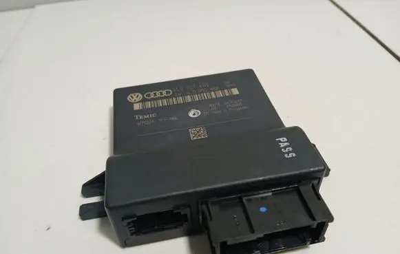 Audi Q7 4L Gateway control module 4L0907468