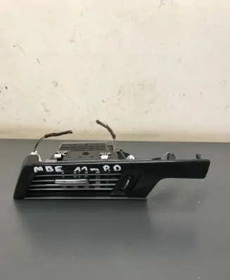 Mercedes-Benz E W212 Dash center air vent grill A2128300254 06822001 2128204004