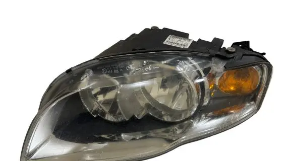 Audi A4 S4 B7 8E 8H Headlight/headlamp 8E0941003AJ 0301219201
