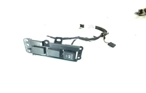 Nissan Note (E12) Central locking switch button 240163VV0B 969RF3VV0A