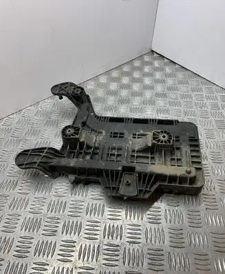 Audi A3 S3 A3 Sportback 8P Battery tray 1K0915333B