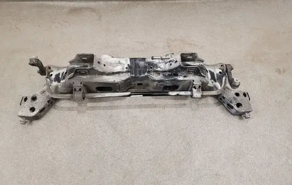 Opel Insignia B Rear subframe 23338608 84228526 2333860801