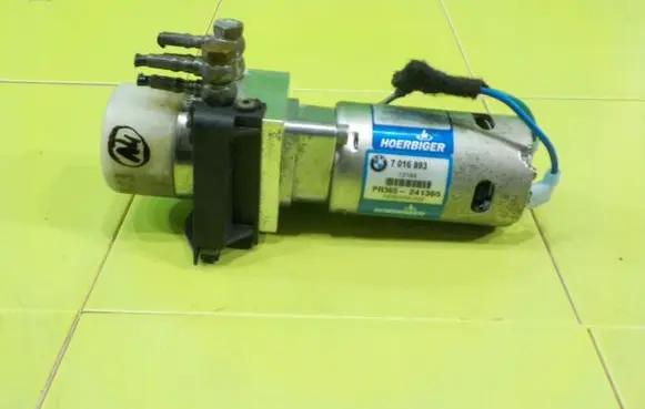 BMW Z4 E85 E86 Folding roof motor 7016893