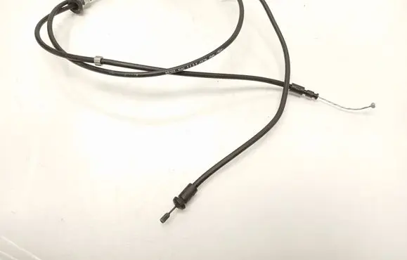 Ford Focus Engine bonnet/hood lock release cable AM5116C657A
