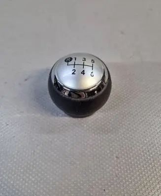 Toyota Verso Gear lever shifter trim leather/knob 