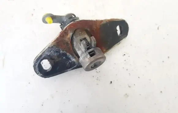Nissan Almera N16 Tailgate exterior lock 