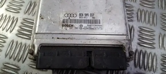 Audi A4 S4 B6 8E 8H Engine control unit/module 8e0909557 0261207285