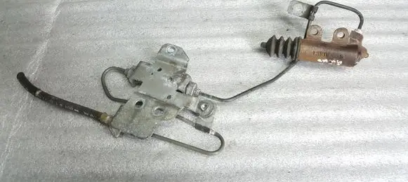 Toyota Auris 150 Clutch slave cylinder 