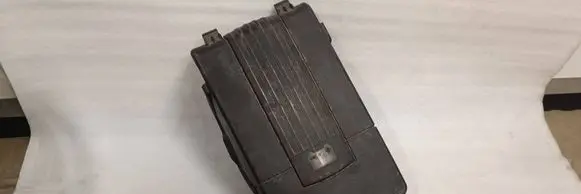 Volkswagen Jetta VI Battery box tray 3C0915443A