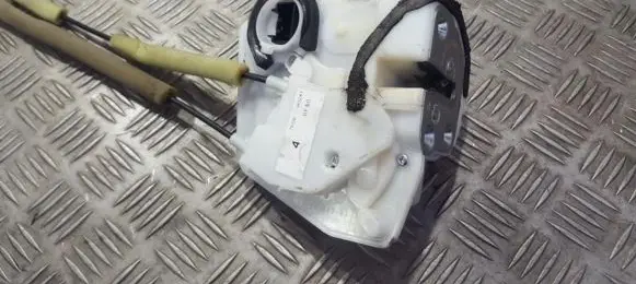 Mazda 2 Front door lock 7k08a0241 df80