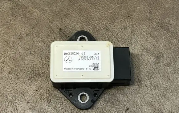Mercedes-Benz E W212 ESP acceleration yaw rate sensor A0055422618
