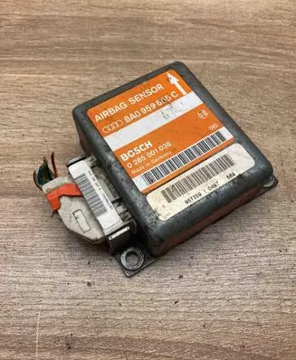 Audi A6 S6 C4 4A Airbag control unit/module 8A0959655C 0285001038