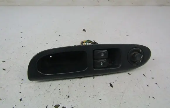 Renault Thalia I Electric window control switch 