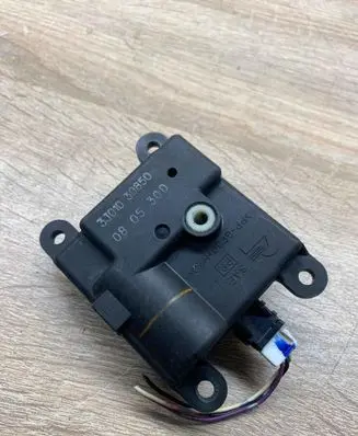 Nissan Qashqai Air flap motor/actuator 3J01030850