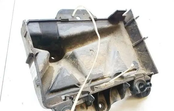 Skoda Roomster (5J) Battery box tray 6R0915331