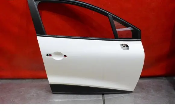 Renault Clio I Front door 