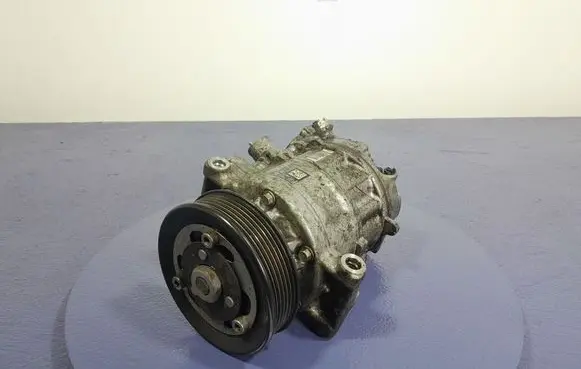 Skoda Octavia 985 Air conditioning (A/C) compressor (pump) 5Q0816803H