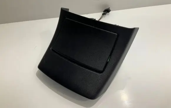 Glove box