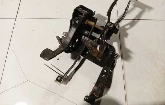 Ford Galaxy Brake pedal 