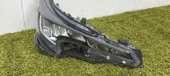 Toyota Corolla E210 E21 Headlight/headlamp 8111002S60