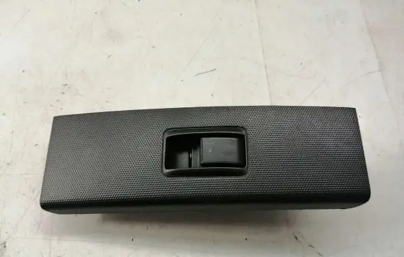 Toyota Corolla Verso AR10 Electric window control switch 848100F010 742310F030