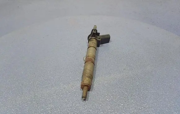 BMW 7 F01 F02 F03 F04 Fuel injector 7805428