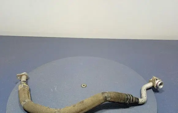 Air conditioning (A/C) pipe/hose