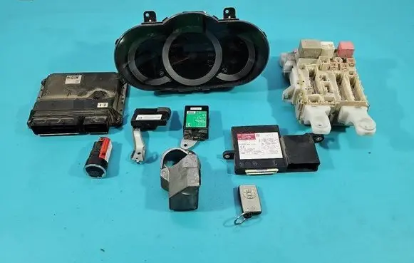 Toyota RAV 4 (XA30) Engine control unit/module ECU 89661-42C01 IMPRK1502516
