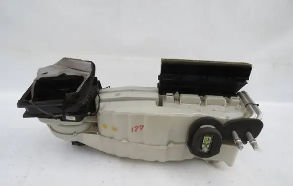 Volvo XC90 Interior heater climate box assembly P08693260