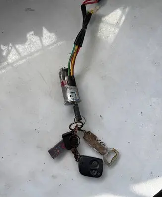 Renault Trafic I Ignition lock 243234
