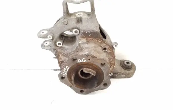 Rear wheel hub
