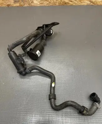 Audi Q7 4M Breather/breather pipe/hose 8R0906621H