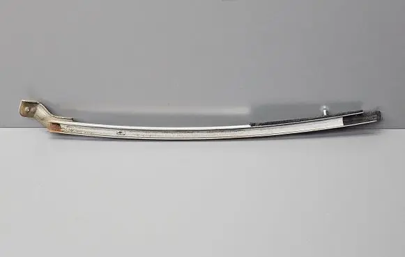 Honda CR-V Rear door windshield rail 
