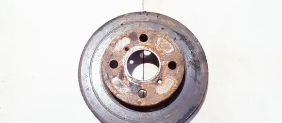 Toyota Yaris Front brake disc ventiliuojamas
