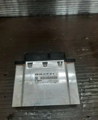 Volkswagen Golf VII Engine control unit/module 04E907309BH