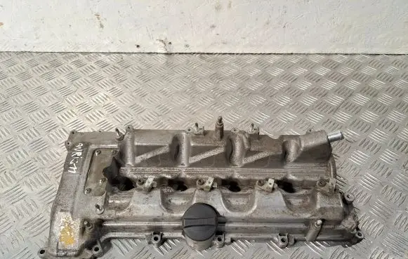 Toyota Auris 150 Rocker cam cover 1120126030 121800N010