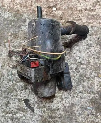 Citroen C4 I Power steering pump