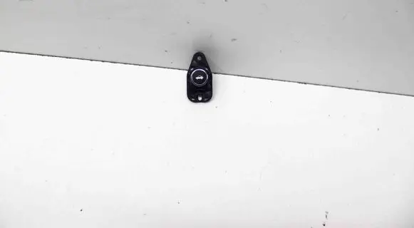 Chrysler 300C Tailgate/boot open switch button 68141864AA