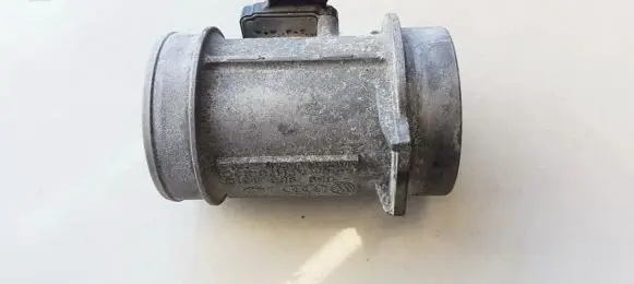 Audi A6 S6 C5 4B Mass air flow meter 059906461D AFH70-25C