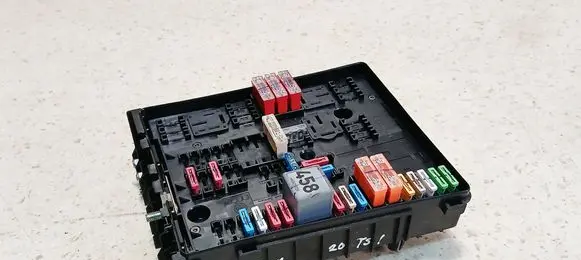 Seat Altea Fuse module 1K0937124K