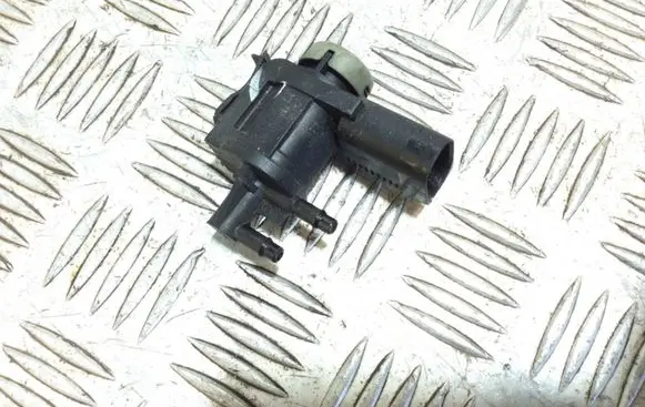 Audi A5 8T 8F Turbo solenoid valve 1K0906283A