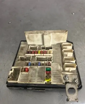Renault Scenic II - Grand scenic II Fuse module 8200481866 6950020342 519158075