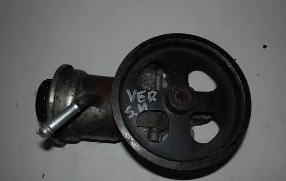 BMW 5 E60 E61 Power steering pump 866778