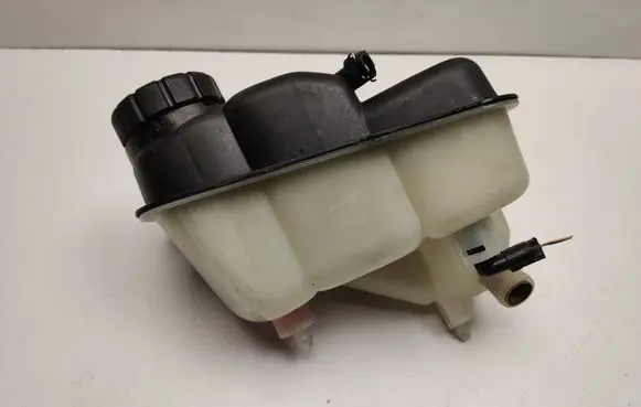 Coolant expansion tank/reservoir