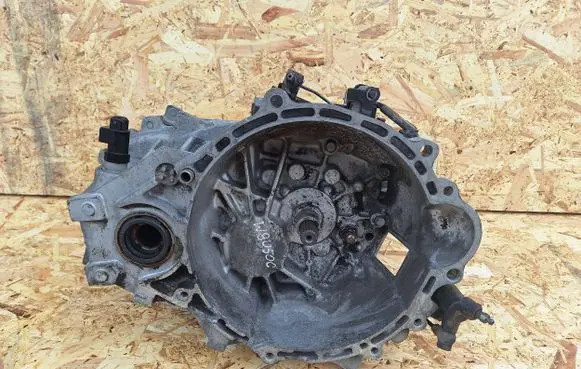 KIA Soul Manual 5 speed gearbox W8U50C