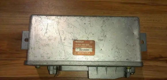 Audi 80 90 S2 B4 ABS control unit/module 0265100056 4A0907379A