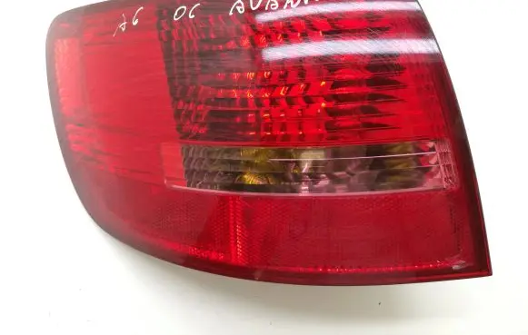 Audi A6 S6 C6 4F Rear/tail lights 89034302 4F9945095